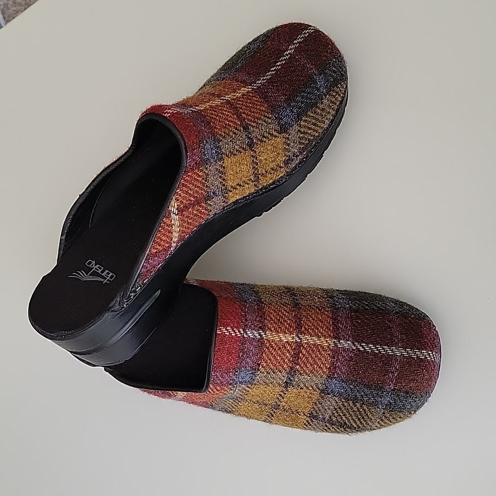 Like new Dansko plaid clogs, women's size 42